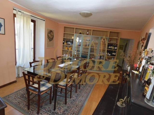 Villa in vendita a Cambiasca VB