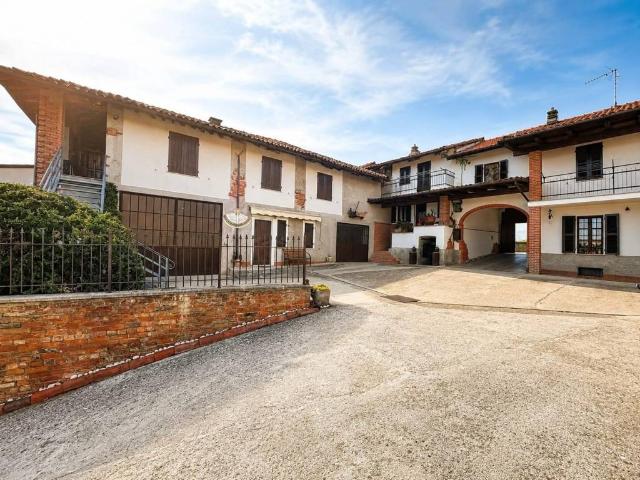Villa in vendita a Camerano Casasco AT