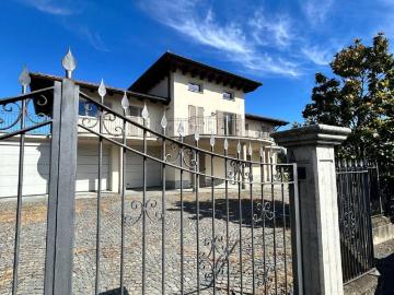 Villa in vendita a Camerano Casasco AT