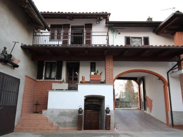 Villa in vendita a Camerano Casasco AT