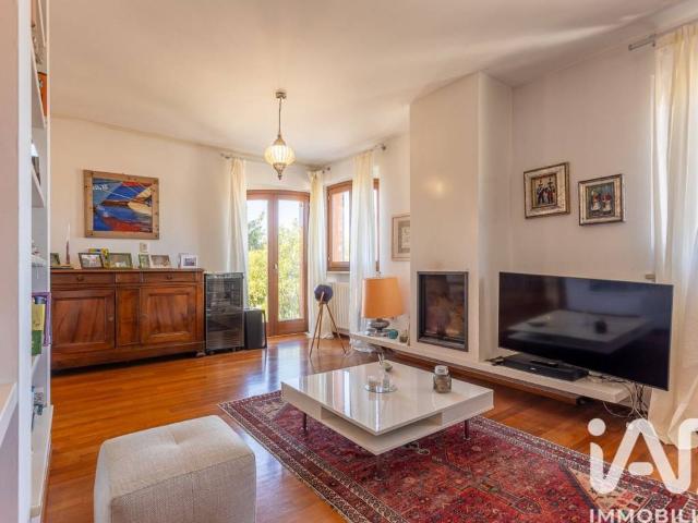 Villa in vendita a Camerano AN