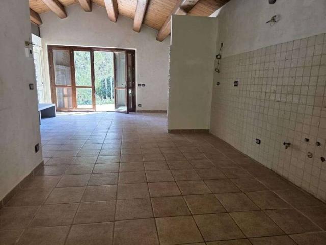 Villa in vendita a Camerano AN
