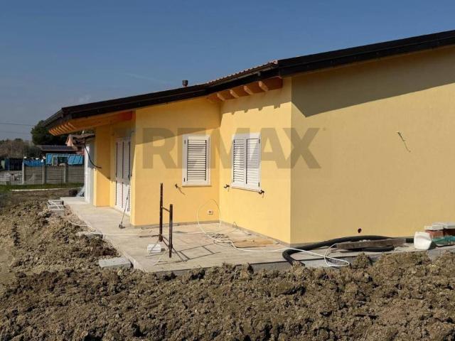 Villa in vendita a Camerata Picena AN