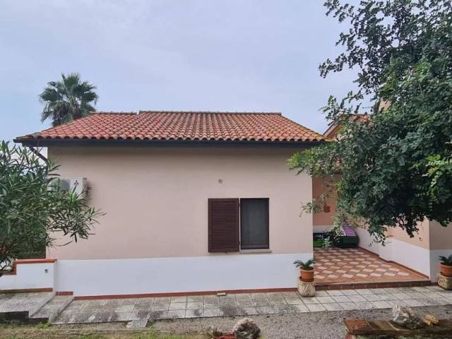Villa in vendita a Campo nell'Elba LI