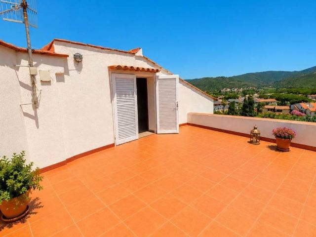 Villa in vendita a Campo nell'Elba LI
