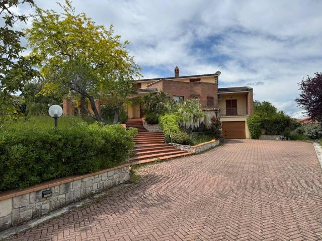 Villa in vendita a Campobasso CB