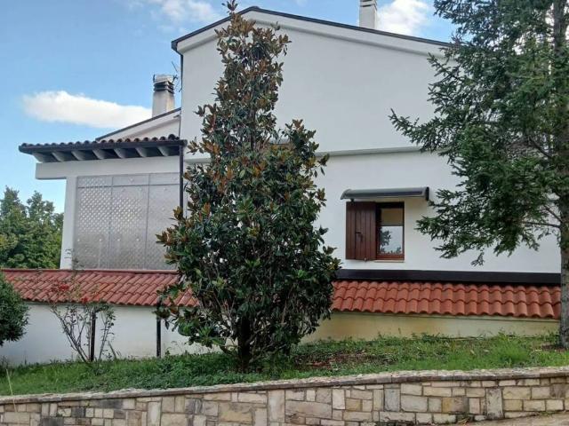 Villa in vendita a Campobasso CB
