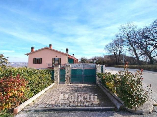 Villa in vendita a Campobasso CB