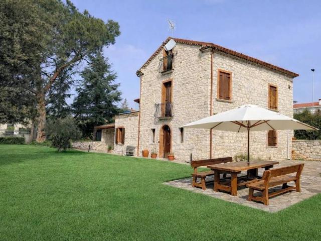 Villa in vendita a Campobasso CB