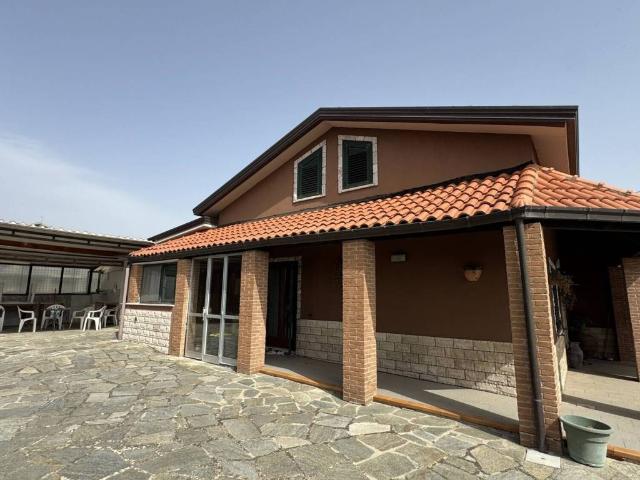 Villa in vendita a Campobasso CB