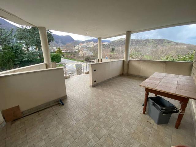 Villa in vendita a Campochiaro CB