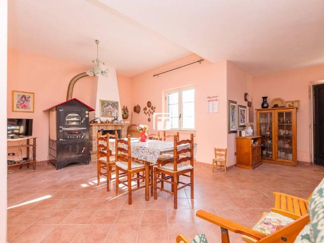 Villa in vendita a Campodipietra CB
