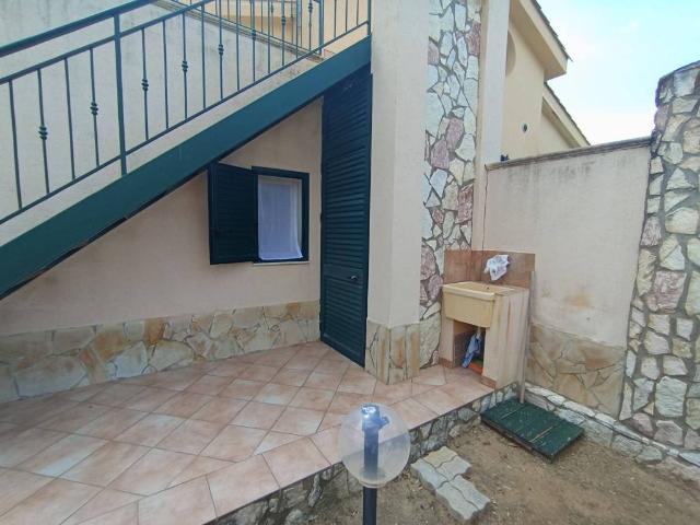 Villa in vendita a Campofelice di Roccella PA