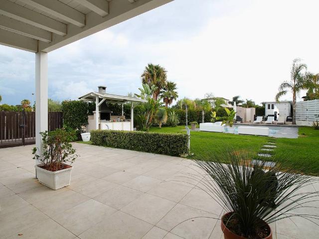 Villa in vendita a Campofelice di Roccella PA