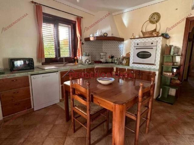 Villa in vendita a Campofelice di Roccella PA