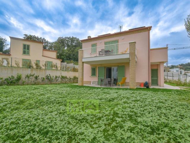 Villa in vendita a Campofilone