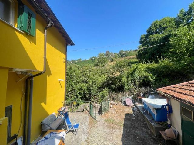 Villa in vendita a Campomorone GE