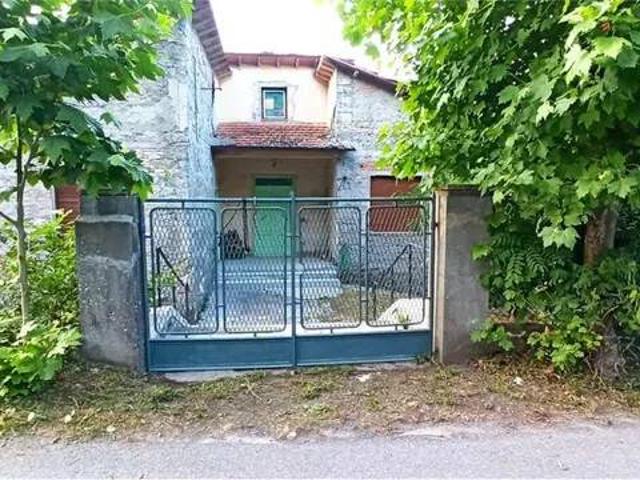 Villa in vendita a Camporgiano LU