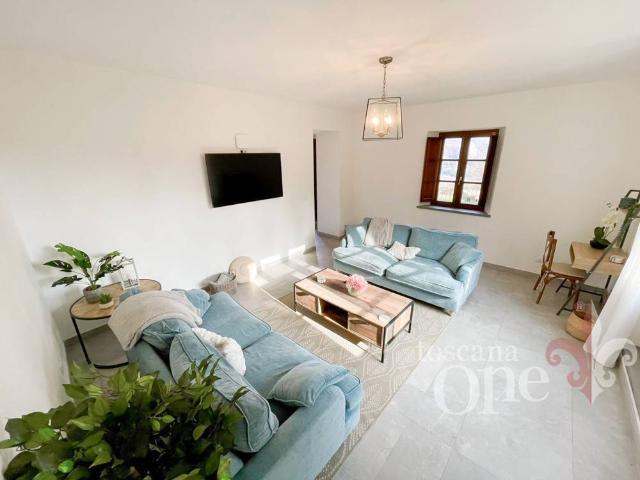 Villa in vendita a Camporgiano LU