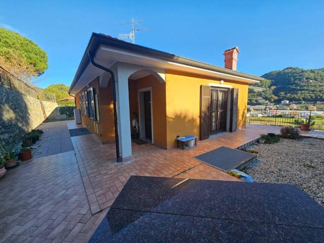 Villa in vendita a Ventimiglia IM