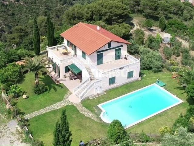 Villa in vendita a Camporosso IM