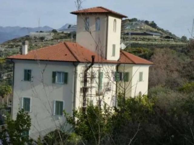 Villa in vendita a Camporosso IM