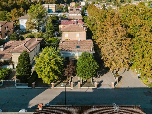 Villa in vendita a Campagnola Emilia RE