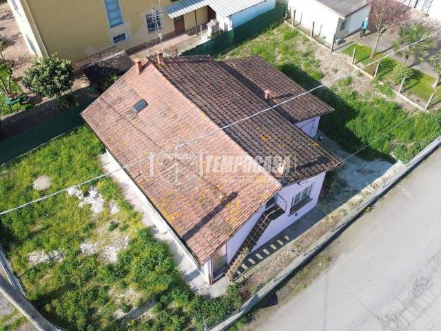 Villa in vendita a Campagnola Emilia RE
