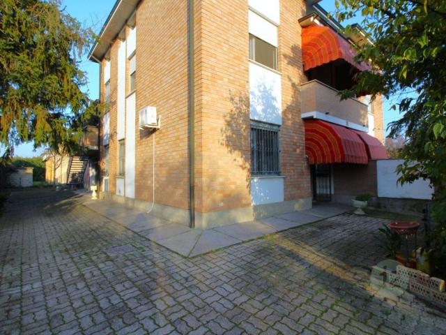 Villa in vendita a Campagnola Emilia RE