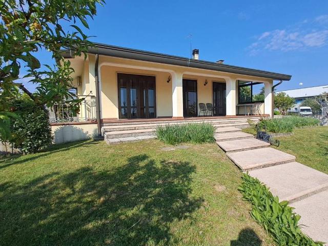 Villa in vendita a Campagna Lupia VE