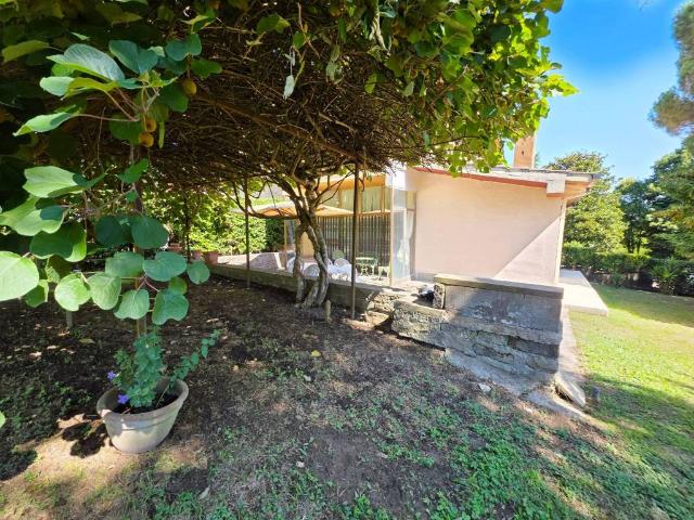 Villa in vendita a Campagnano di Roma RM