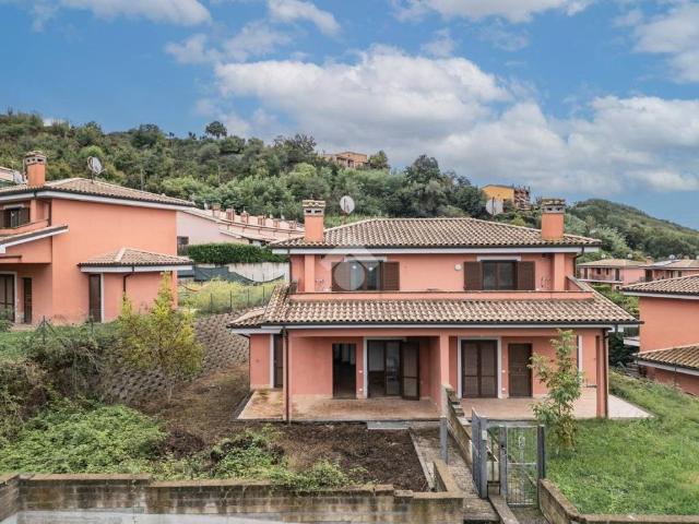 Villa in vendita a Campagnano di Roma RM