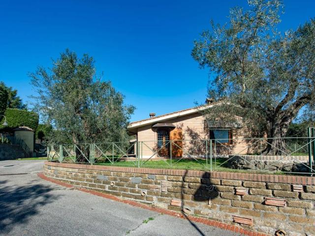 Villa in vendita a Campagnano di Roma RM