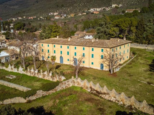 Villa in vendita a Campello sul Clitunno PG