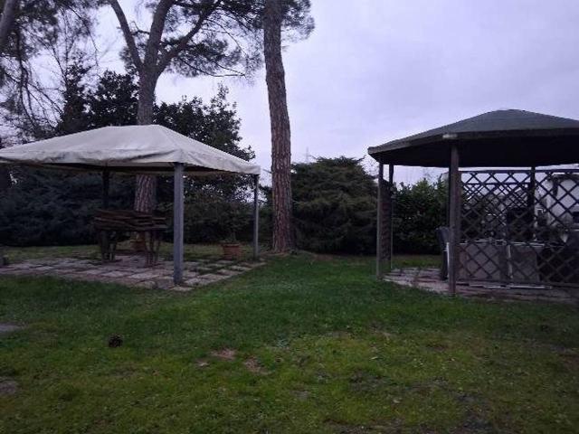 Villa in vendita a Campi Bisenzio