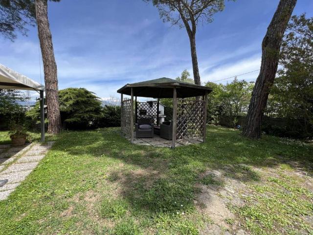 Villa in vendita a Campi Bisenzio FI