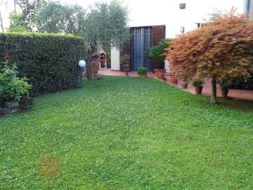 Villa in vendita a Campi Bisenzio FI