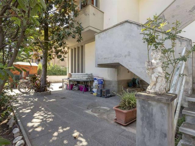 Villa in vendita a Campi Bisenzio FI