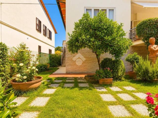 Villa in vendita a Campi Bisenzio FI