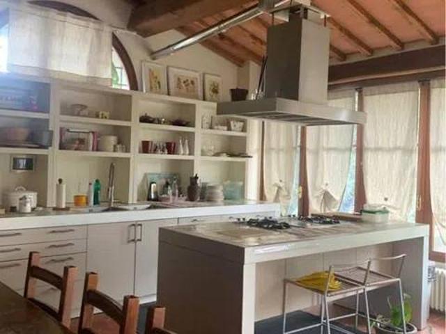 Villa in vendita a Campi Bisenzio FI