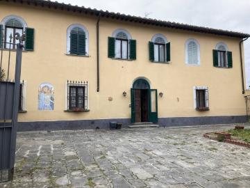 Villa in vendita a Campi Bisenzio FI