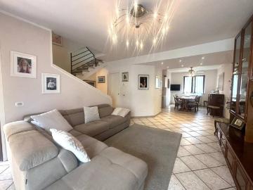 Villa in vendita a Campi Bisenzio FI
