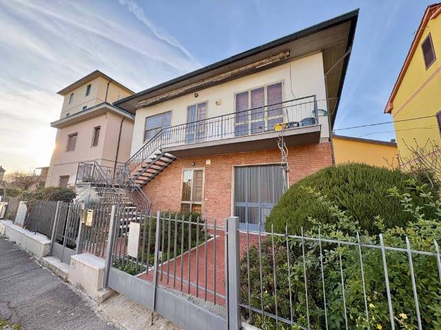 Villa in vendita a Campi Bisenzio FI