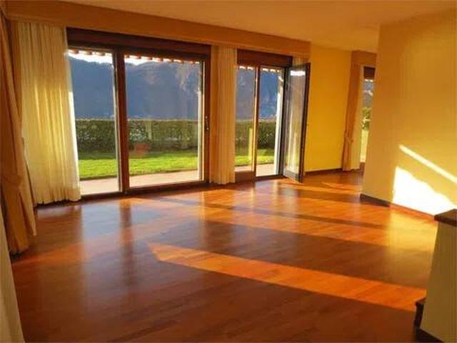 Villa in vendita a Campione d'Italia CO