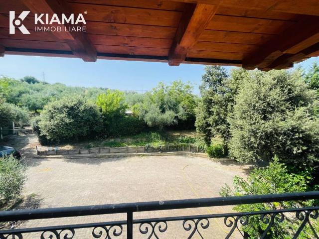 Villa in vendita a Campli TE