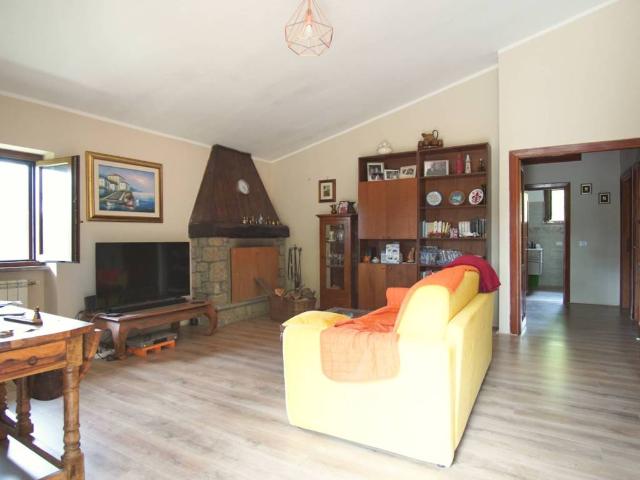 Villa in vendita a Canale Monterano RM