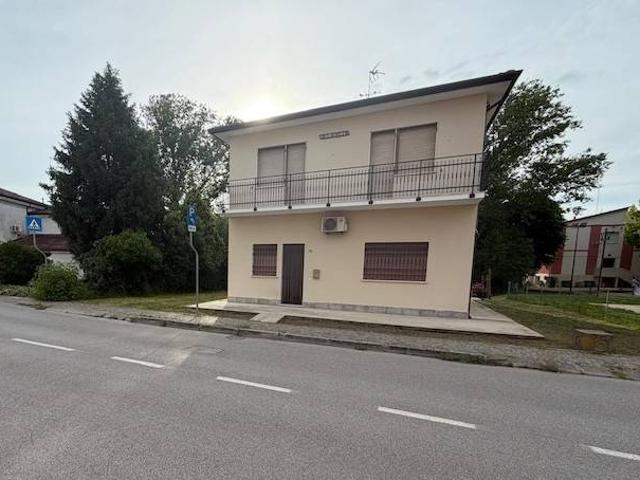 Villa in vendita a Canaro RO