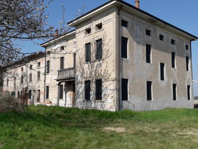 Villa in vendita a Canda RO