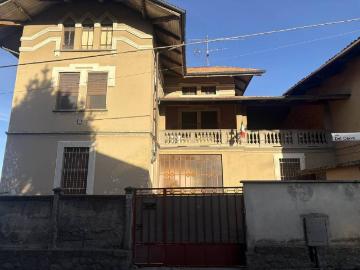 Villa in vendita a Candelo BI