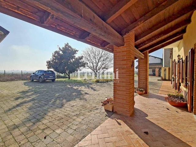 Villa in vendita a Candia Lomellina PV